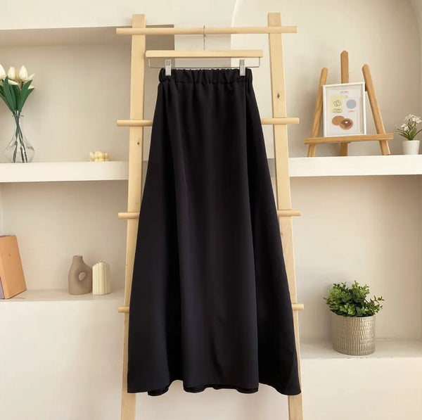 Black skirt
