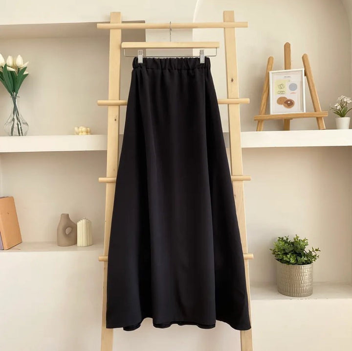 Black skirt